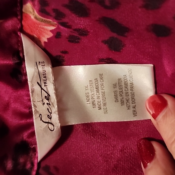 SECRET TREASURES  ( 2 PC. ) BURGUNDY SATIN  NIGHT SET. PANTS& TOP . - Picture 2 of 8